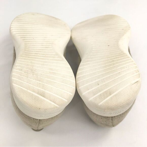 Allbirds Olive Green Wool Runner Lace Up Athletic Athleisure Women’s Sneakers - Picture 12 of 13